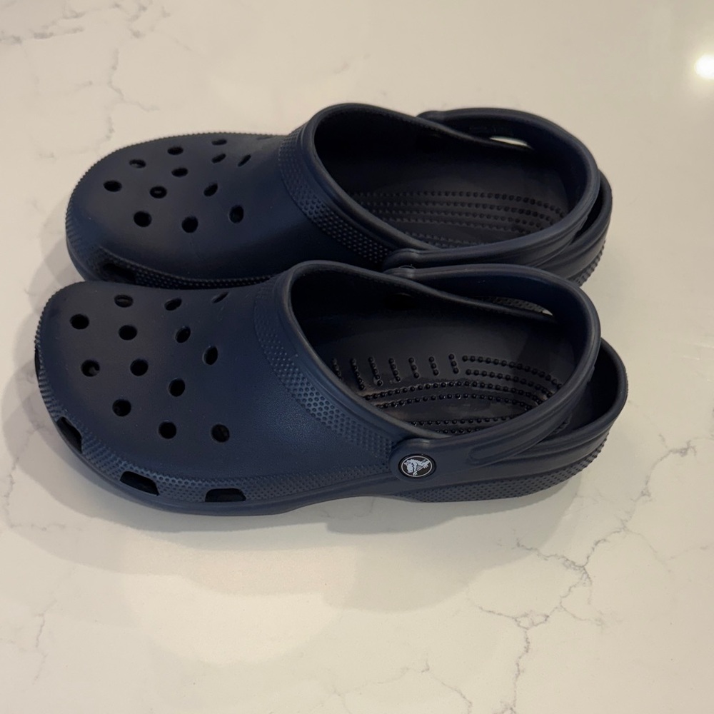 CROCS Classic Navy Clogs